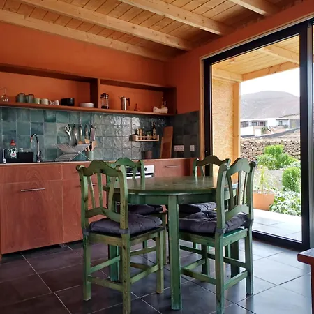 Palacio Eco * 蒂纳霍